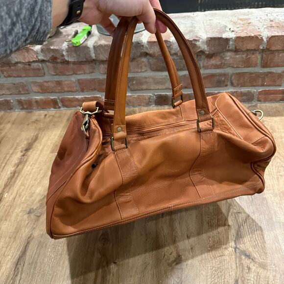 Clava Brown Genuine Leather Weekender Gym Overnight Bag W/Removable Strap - Picture 3 of 9